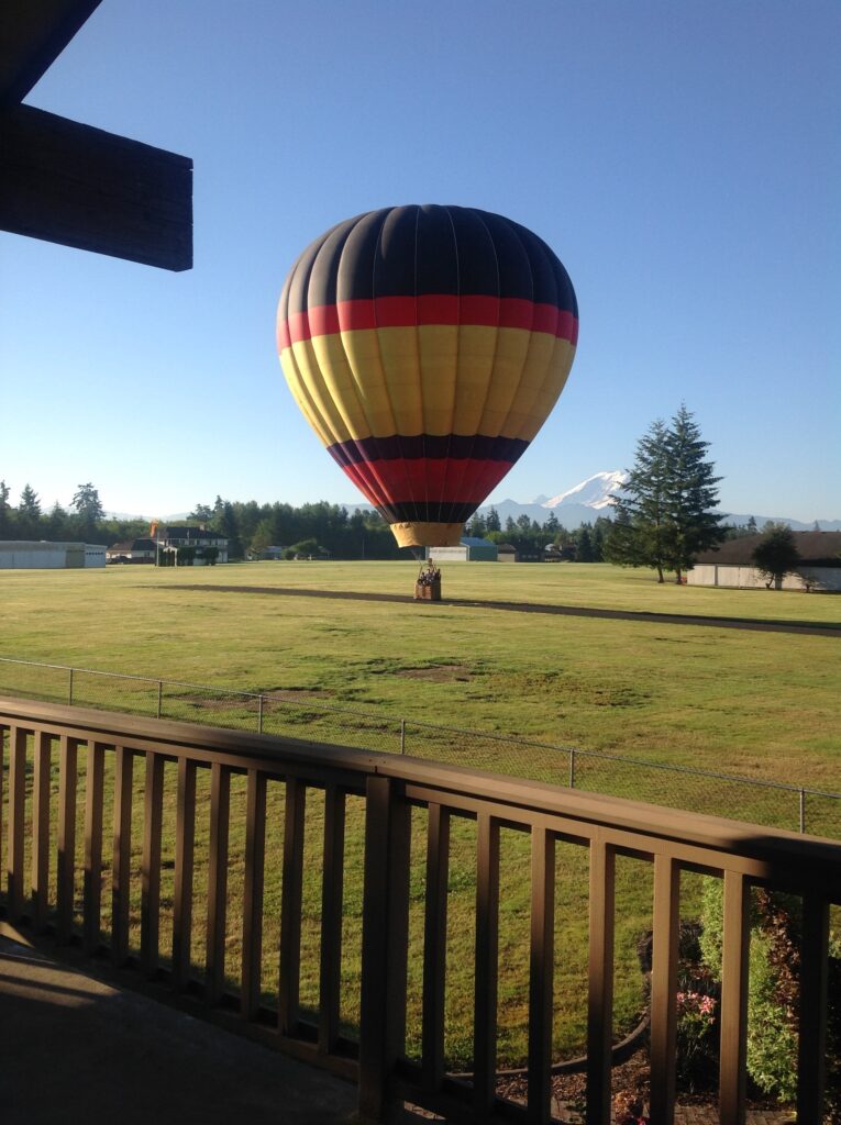 Hot Air Balloon Ride Seattle Lands At Evergreen Sky Ranch Airport