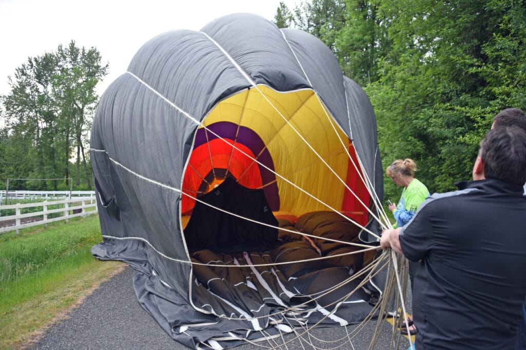 Hot air balloon crew