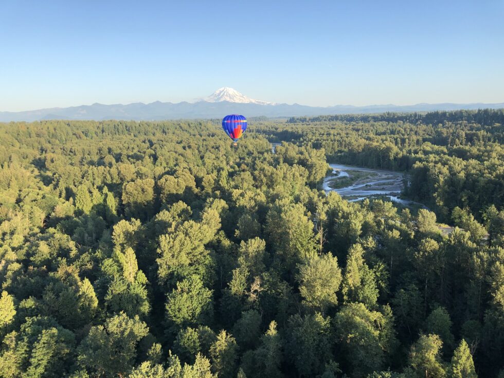 Seattle Balloon rides flying down the white river