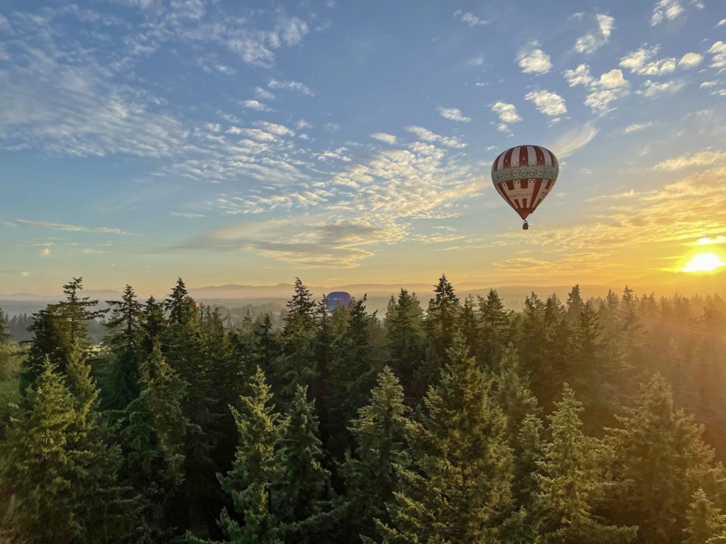 Seattle hot air balloons flying like ufos